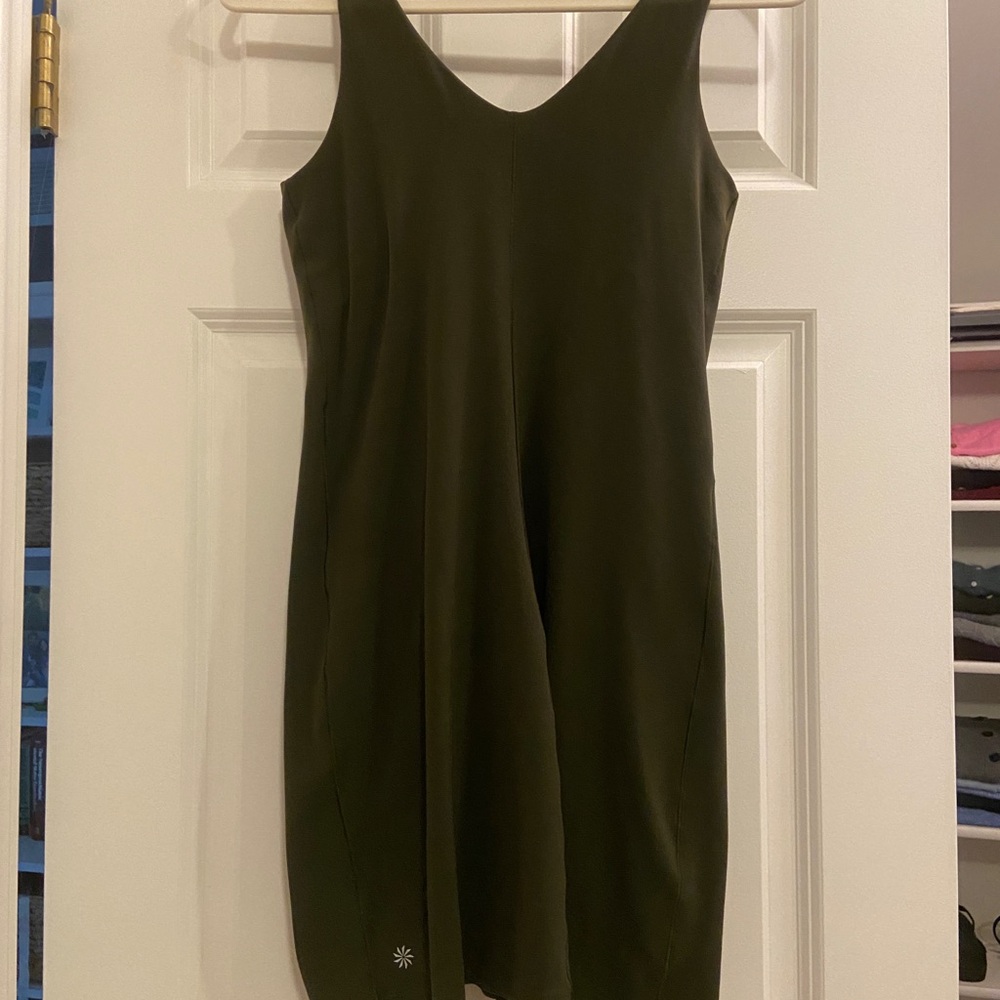 Athleta Black Sleeveless V-neck workout Dress- Transcend Dress olive green